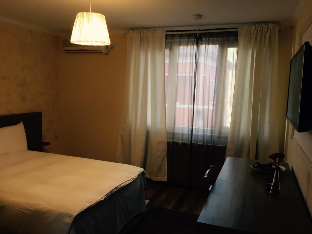 Hotel Mic 부쿠레슈티 객실 사진