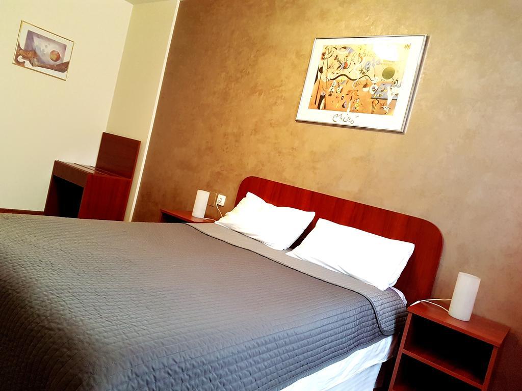 Hotel Mic 부쿠레슈티 외부 사진